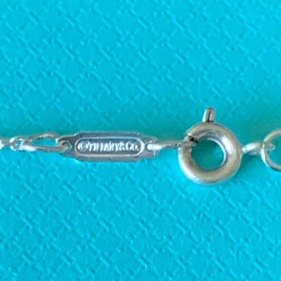 Authentic Vintage Tiffany & Co. 925 Sterling Silver Manpower Unity Necklace - Picture 2 of 11